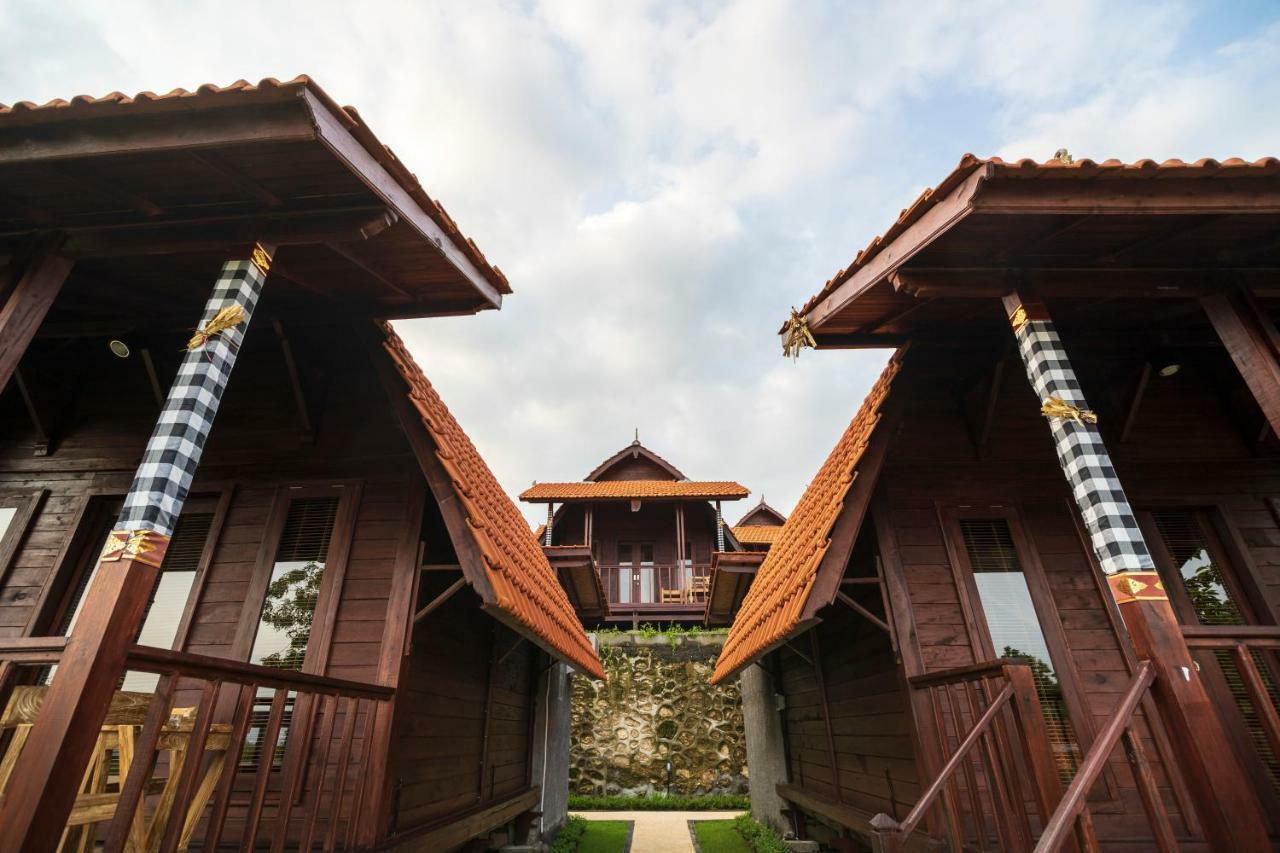 Star Semabu Resort Toyapakeh Bagian luar foto