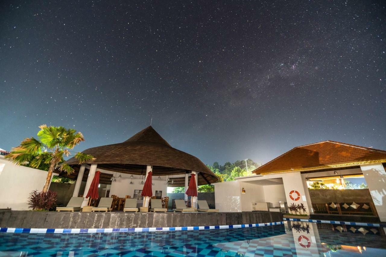 Star Semabu Resort Toyapakeh Bagian luar foto