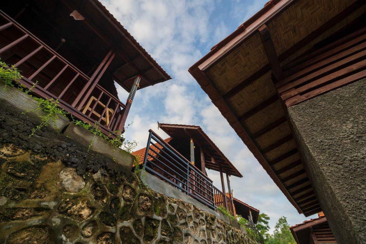 Star Semabu Resort Toyapakeh Bagian luar foto